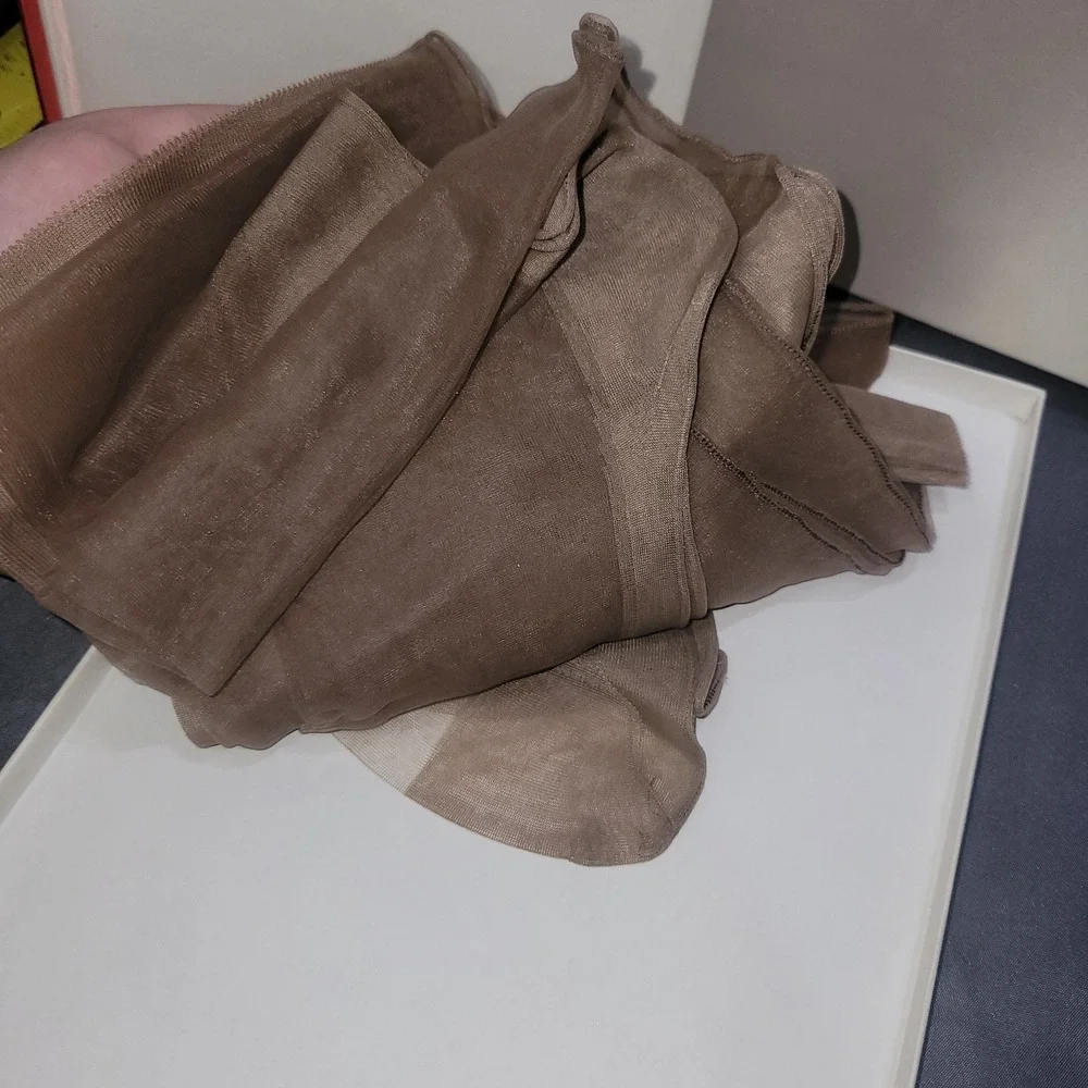 Hanes product pair